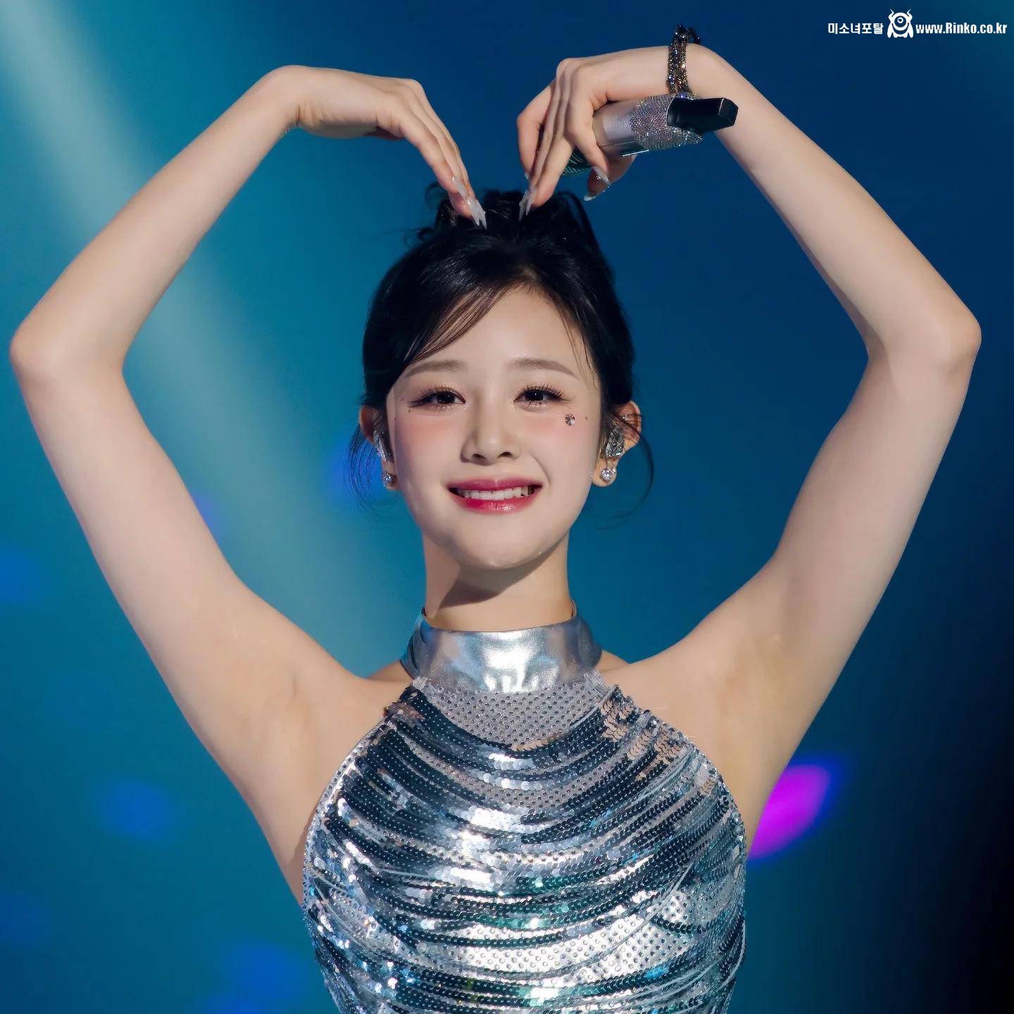 베이비몬스터 파리타 겨드랑이_111926_1.webp.jpg