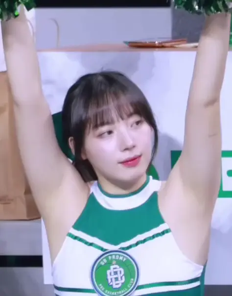 치어리더 하지원 겨드랑이_111969_1.webp