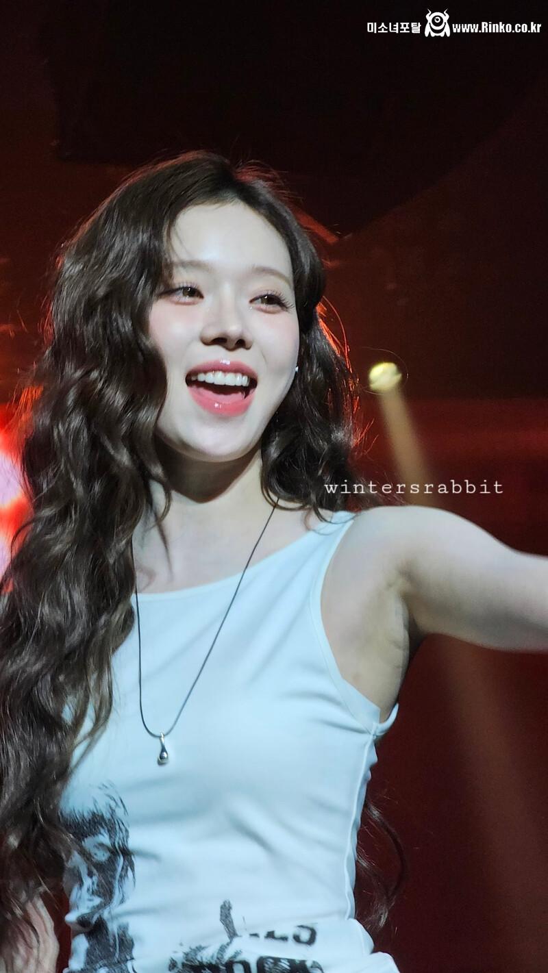 밑에 에스파 윈터 겨드랑이 추가_112012_1.jpeg