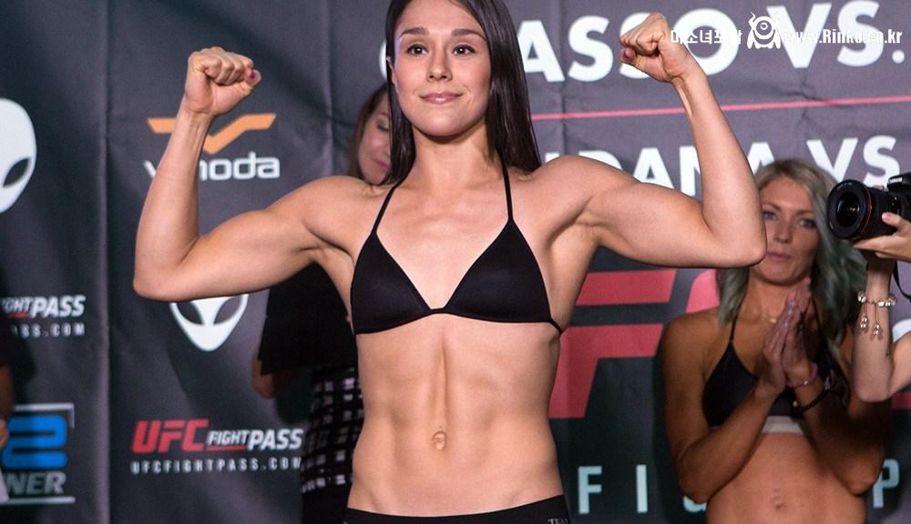 여성파이터들의 겨드랑이_112076_2.jpg