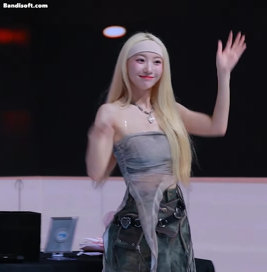 오마이걸 유빈_112195_2.webp