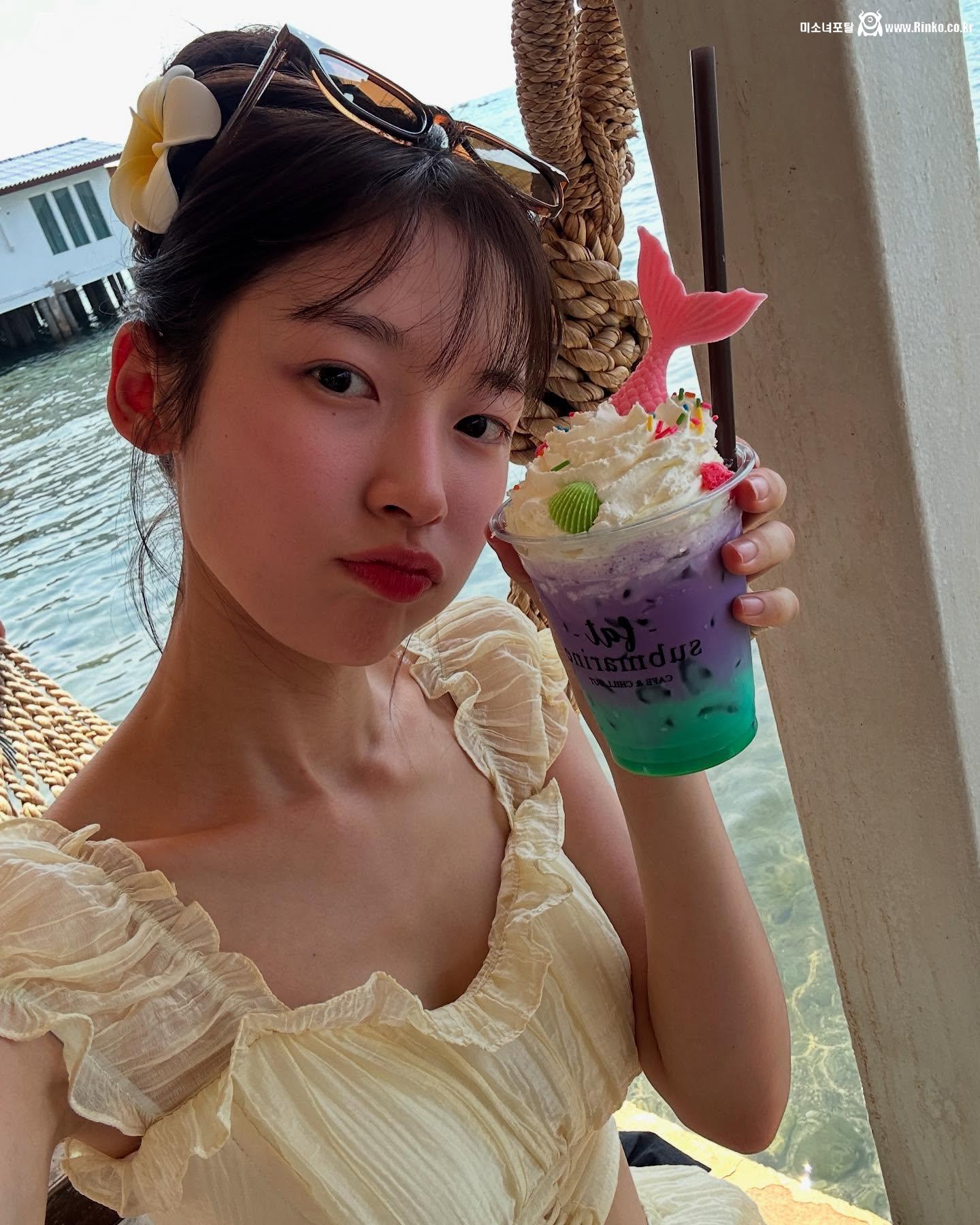 오마이걸 아린 수영복_112496_3.jpg