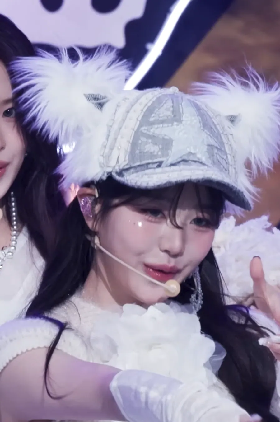 아이브 장원영 겨드랑이_112687_3.webp