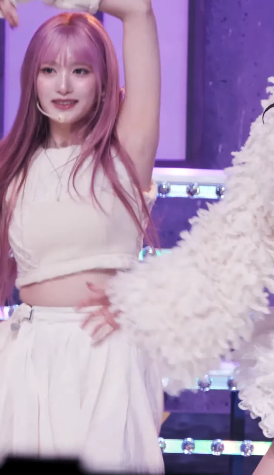 아이브 이서 겨드랑이_112671_7.webp