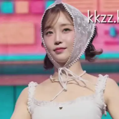 스테이씨 수민 겨드랑이_112741_1.webp