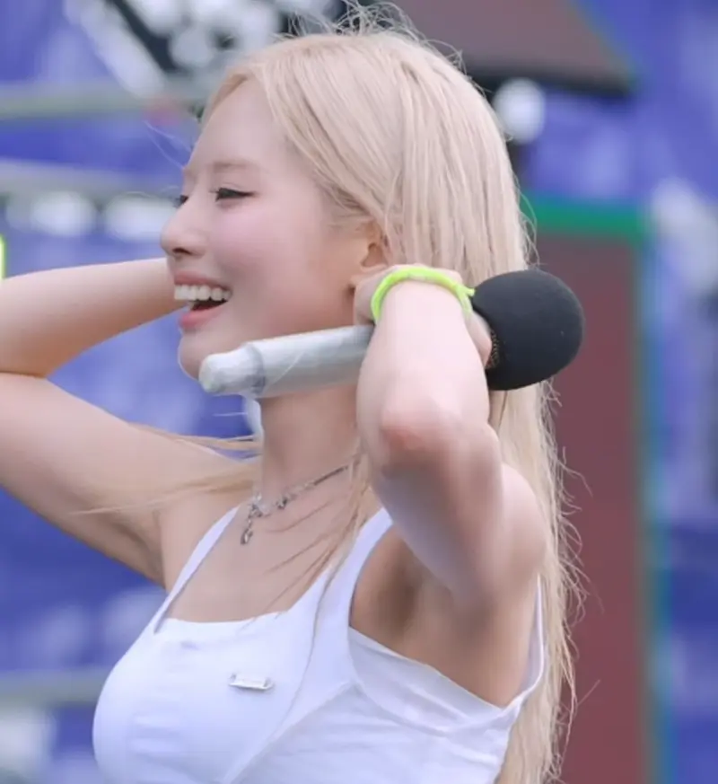 프로미스나인 오피셜 발표 기념 박지원 10p_112854_7.webp