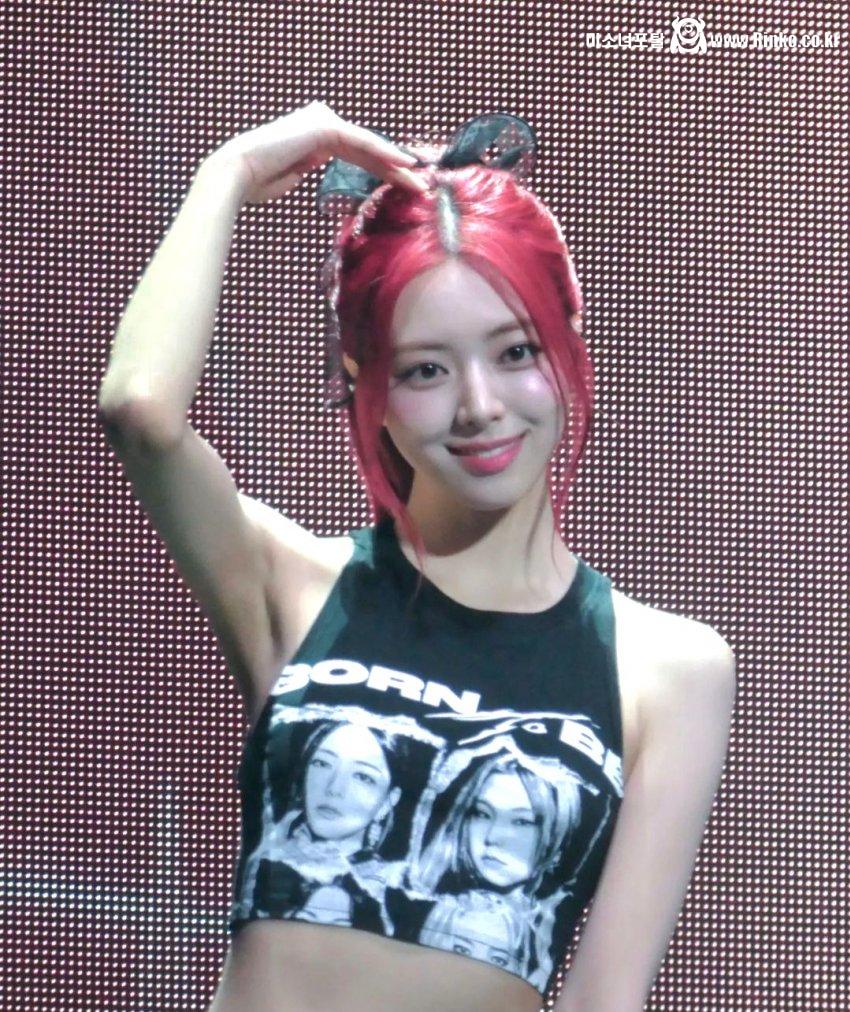 유나 모음_112917_5.jpg