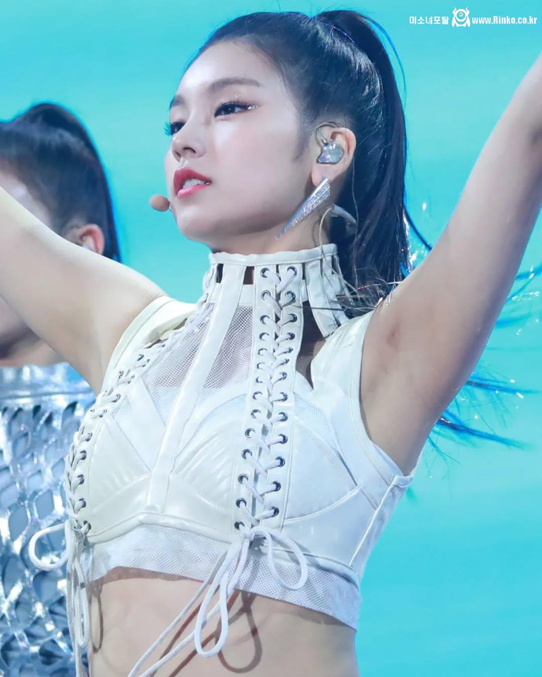 대 겨 황_113054_1.jpg