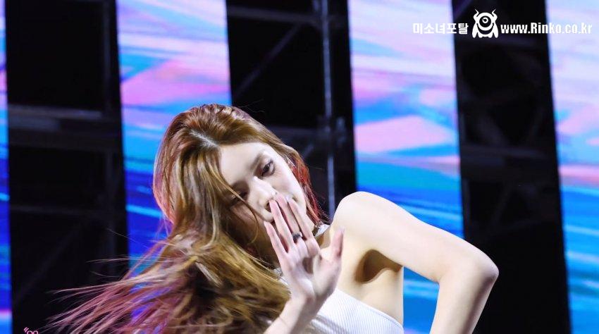 갓예지 찬양하고 경배_113359_3.jpeg