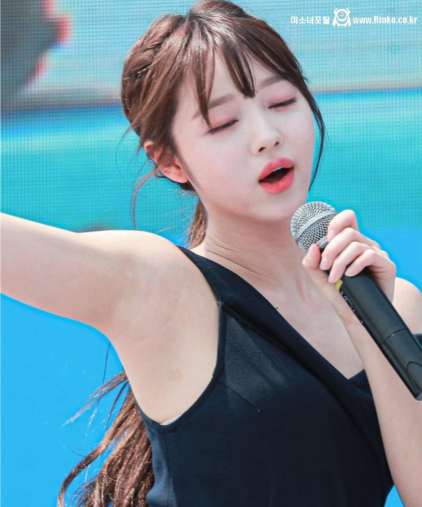 오마이걸 유아 겨드랑이_113397_3.jpeg