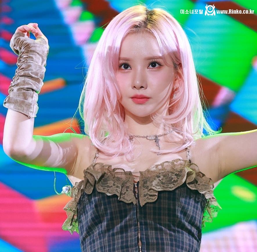 여자친구 비비지 은하 3단 확대 겨드랑이_113469_2.jpg