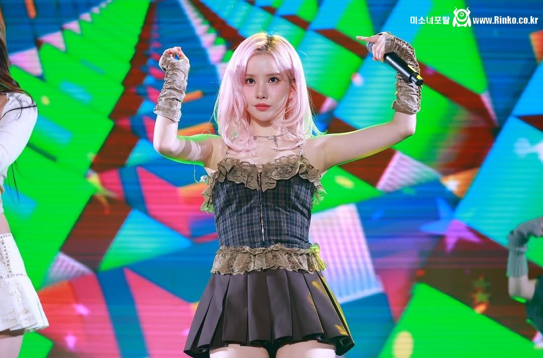 여자친구 비비지 은하 3단 확대 겨드랑이_113469_3.jpg