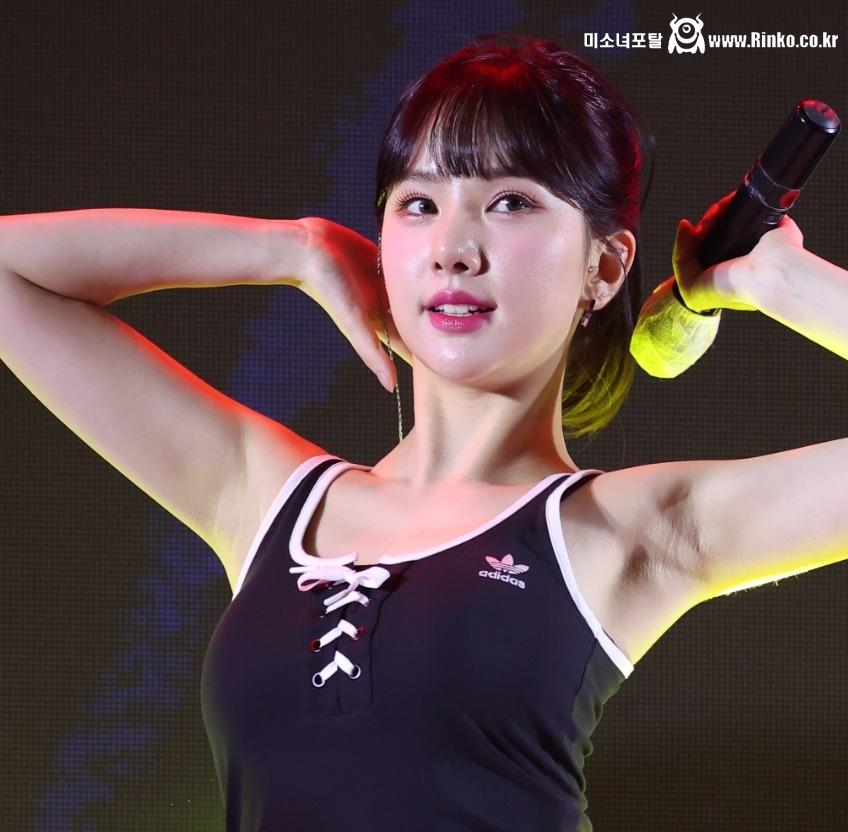 여자친구 비비지 은하 3단 확대 겨드랑이_113538_2.jpg