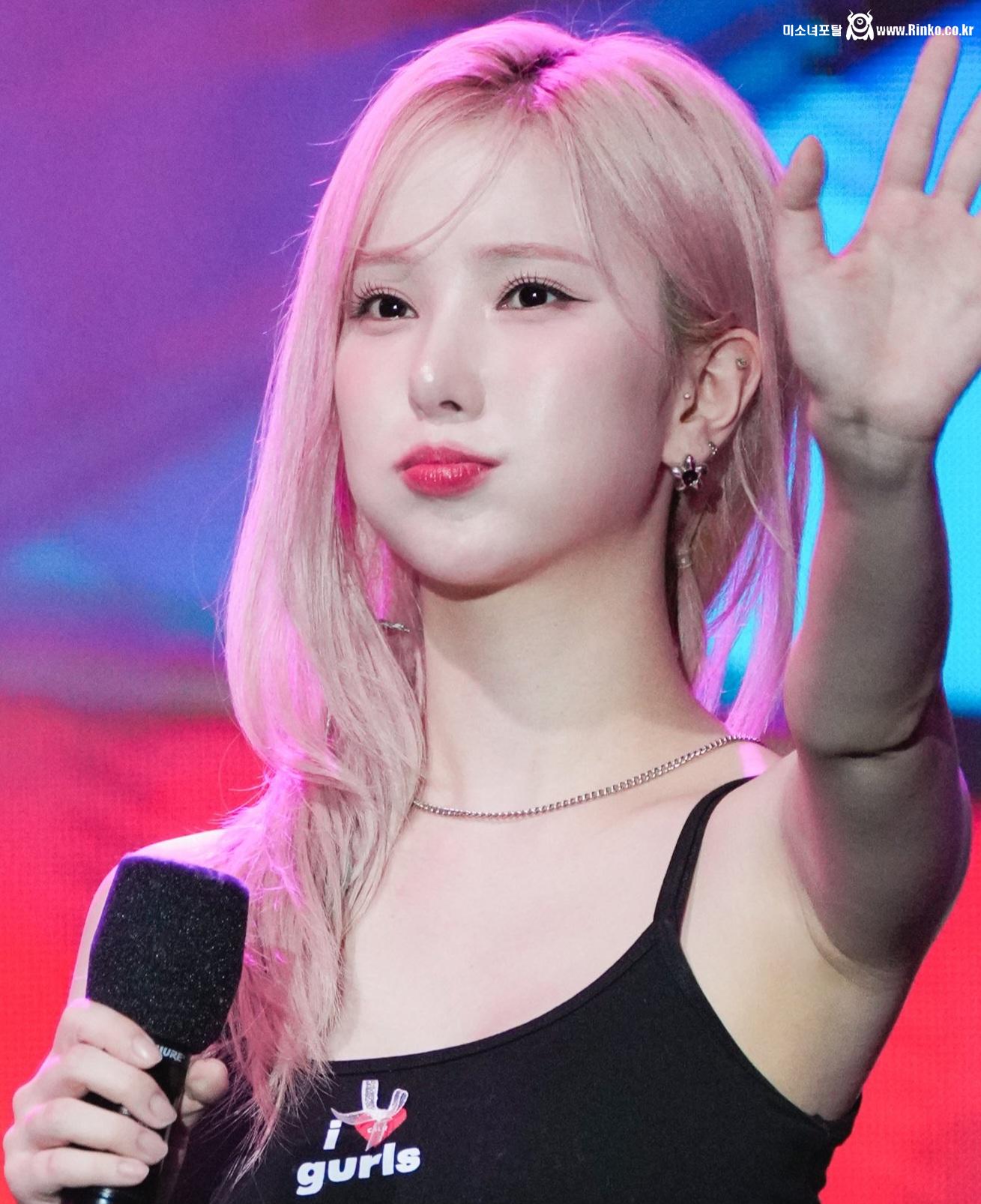 여자친구 비비지 은하 겨드랑이_113594_4.jpg