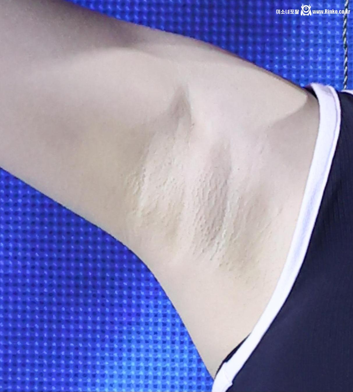 여자친구 비비지 은하 3단 확대 겨드랑이_113663_2.jpg