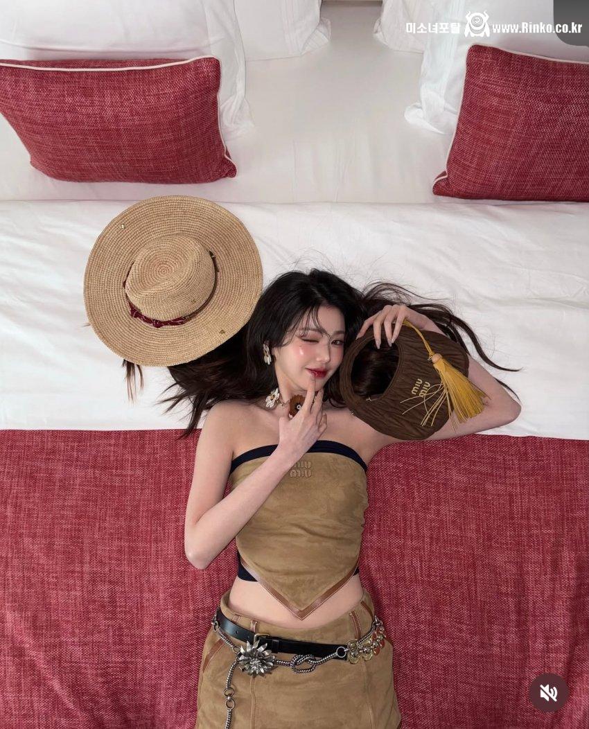 GOAT 장원영_113753_5.jpeg