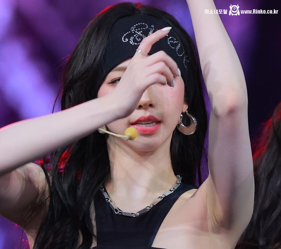 에스파 카리나 3단 확대 겨드랑이_113731_3.jpg