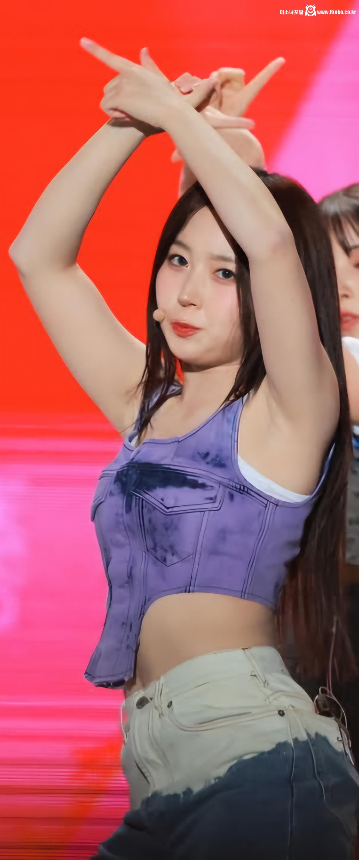 엔믹스 오해원 3단 확대 겨드랑이_114072_1.jpg