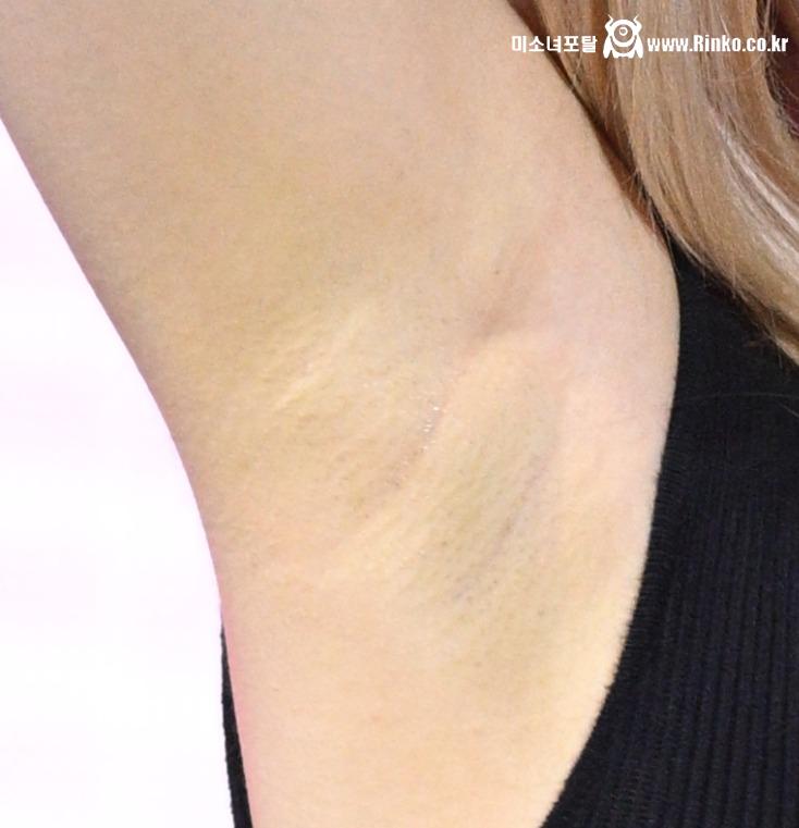 여자친구 비비지 은하 3단 확대 겨드랑이_114294_4.jpg