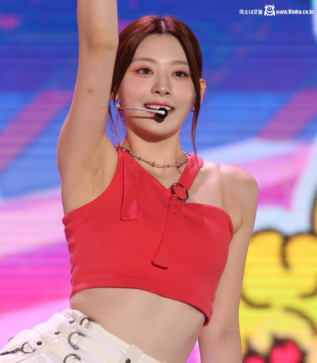 스테이씨 세은 겨드랑이_114393_1.png.jpg