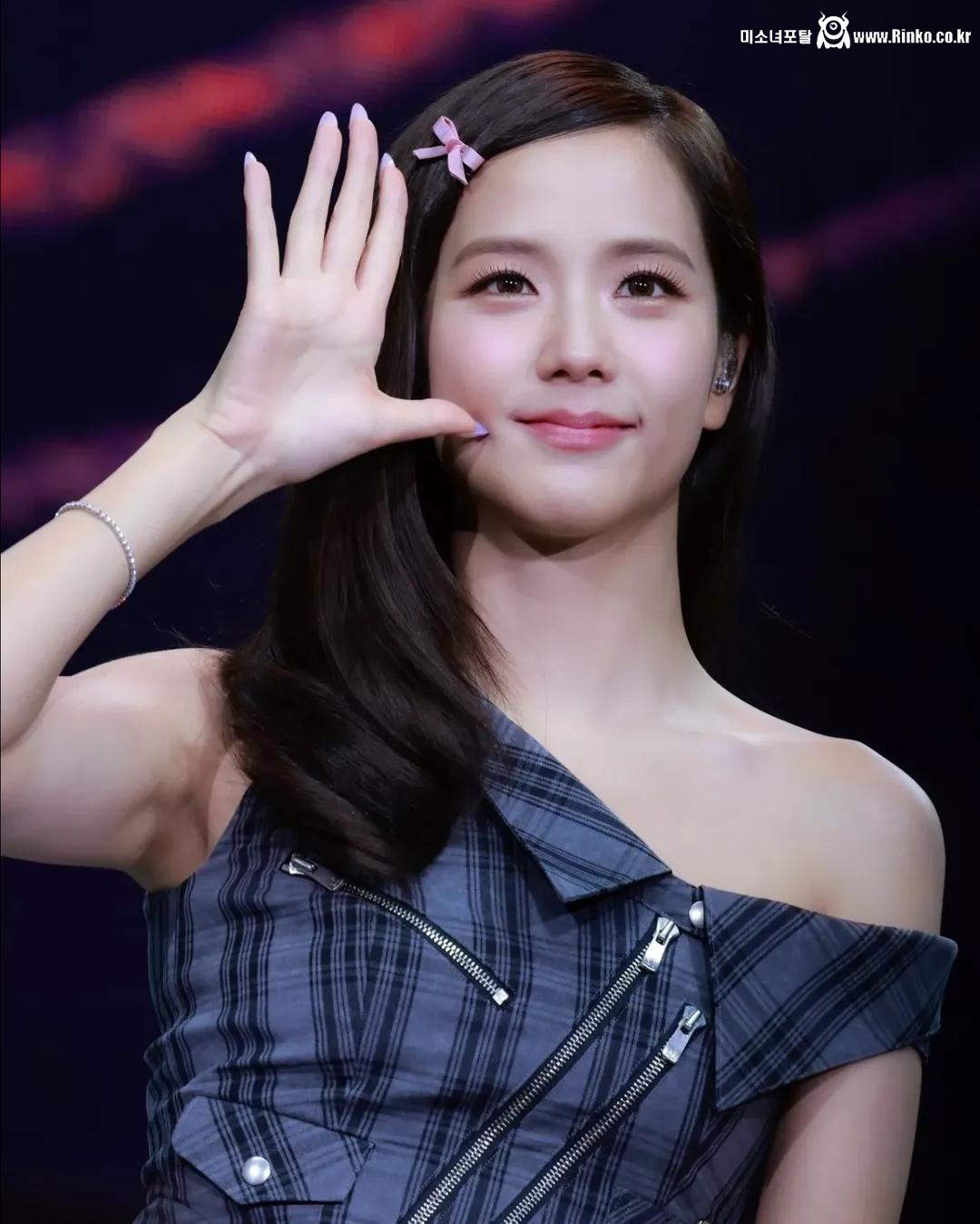 블랙핑크 지수 겨드랑이_114470_2.jpg