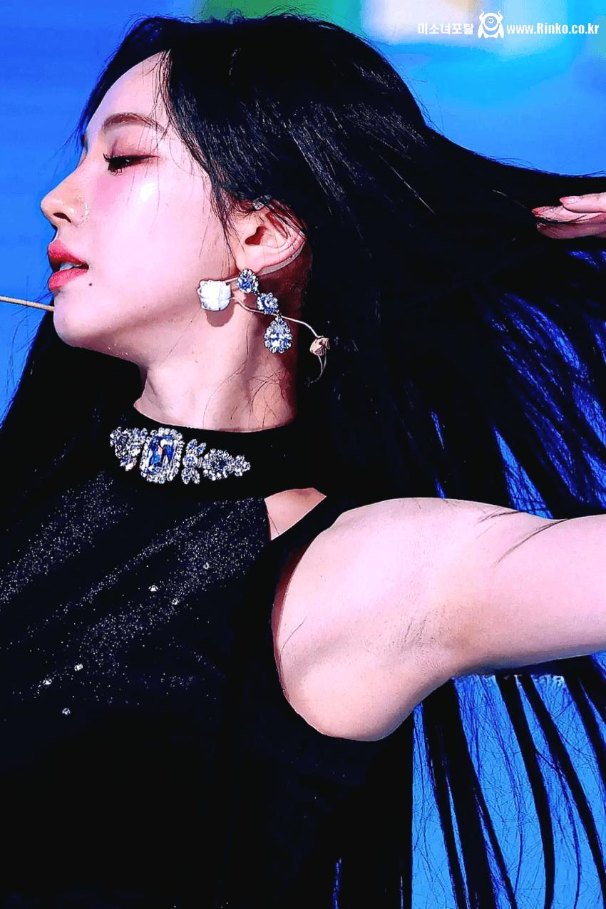 카리나 한장_114448_1.png.jpg