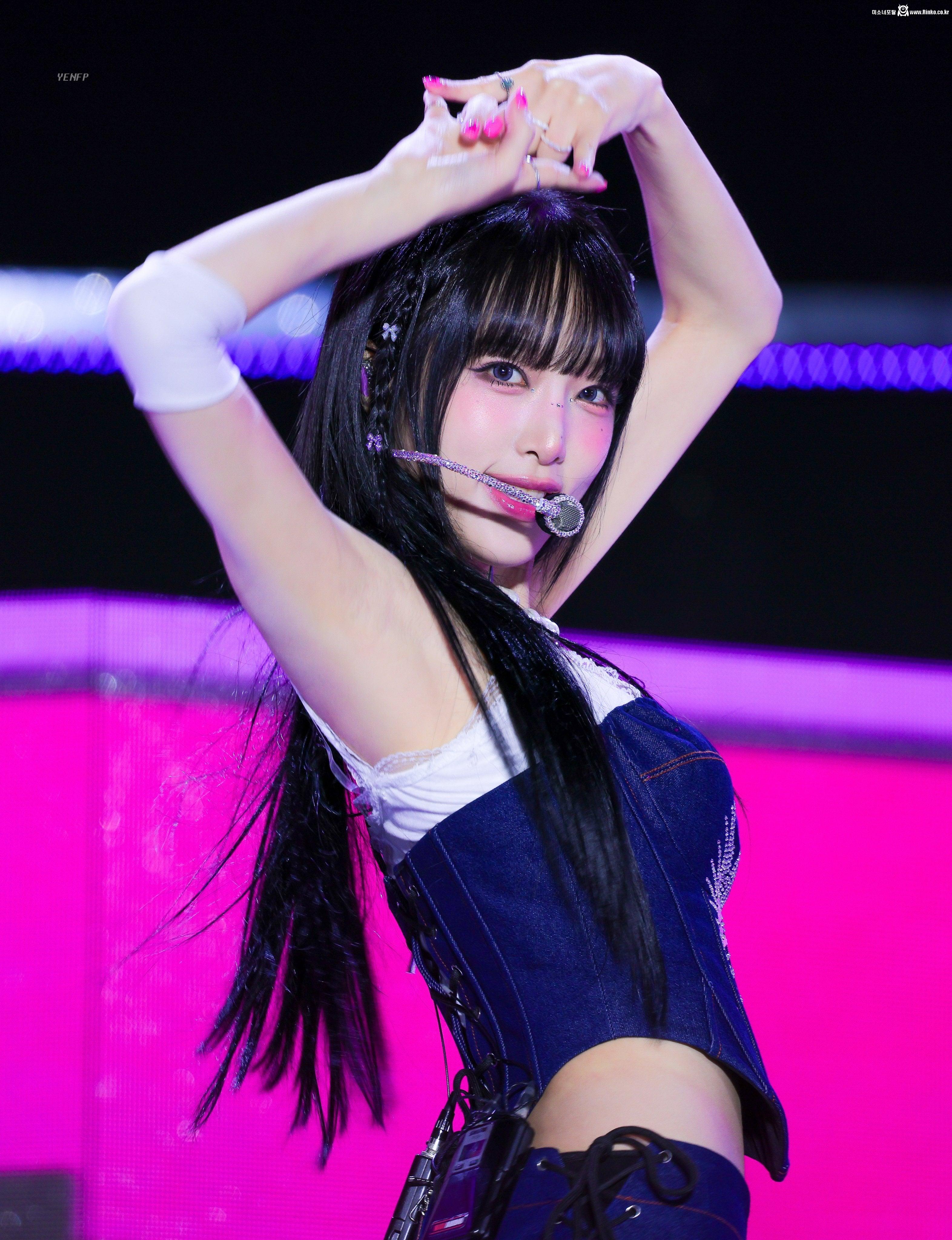 최예나 겨드랑이_114614_4.jpg