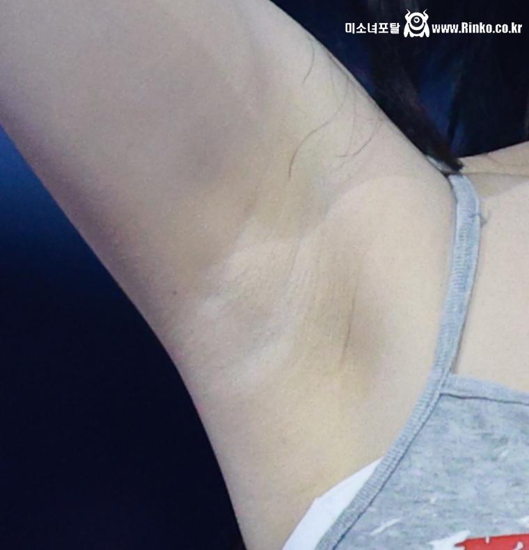 엔믹스 오해원 3단 확대 겨드랑이_114567_3.png.jpg