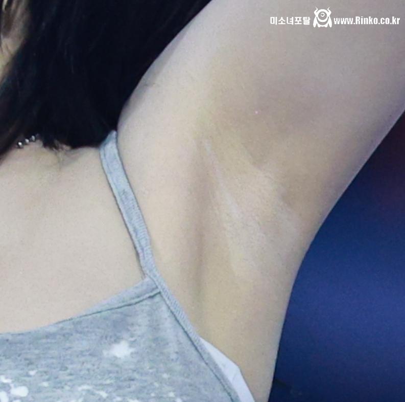 엔믹스 오해원 3단 확대 겨드랑이_114567_4.png.jpg