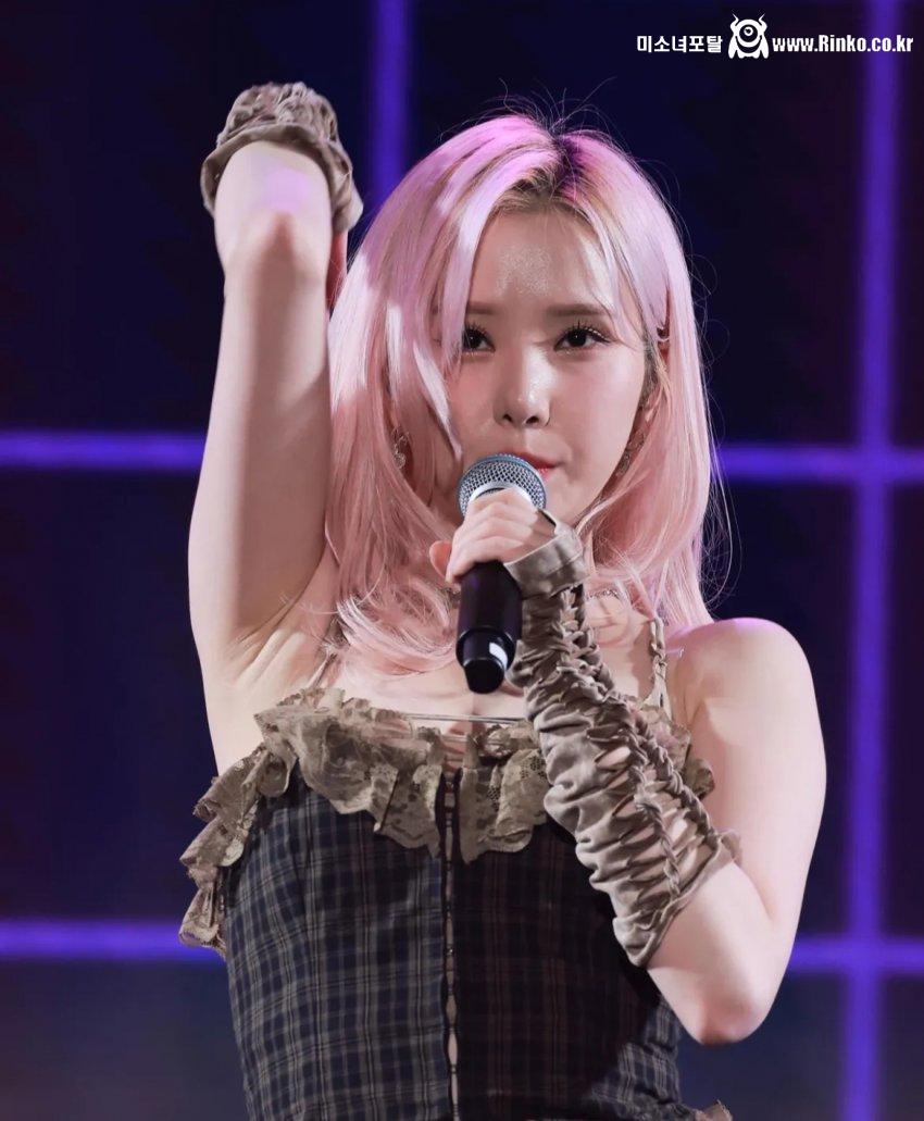 비비지 은하_114669_2.jpeg