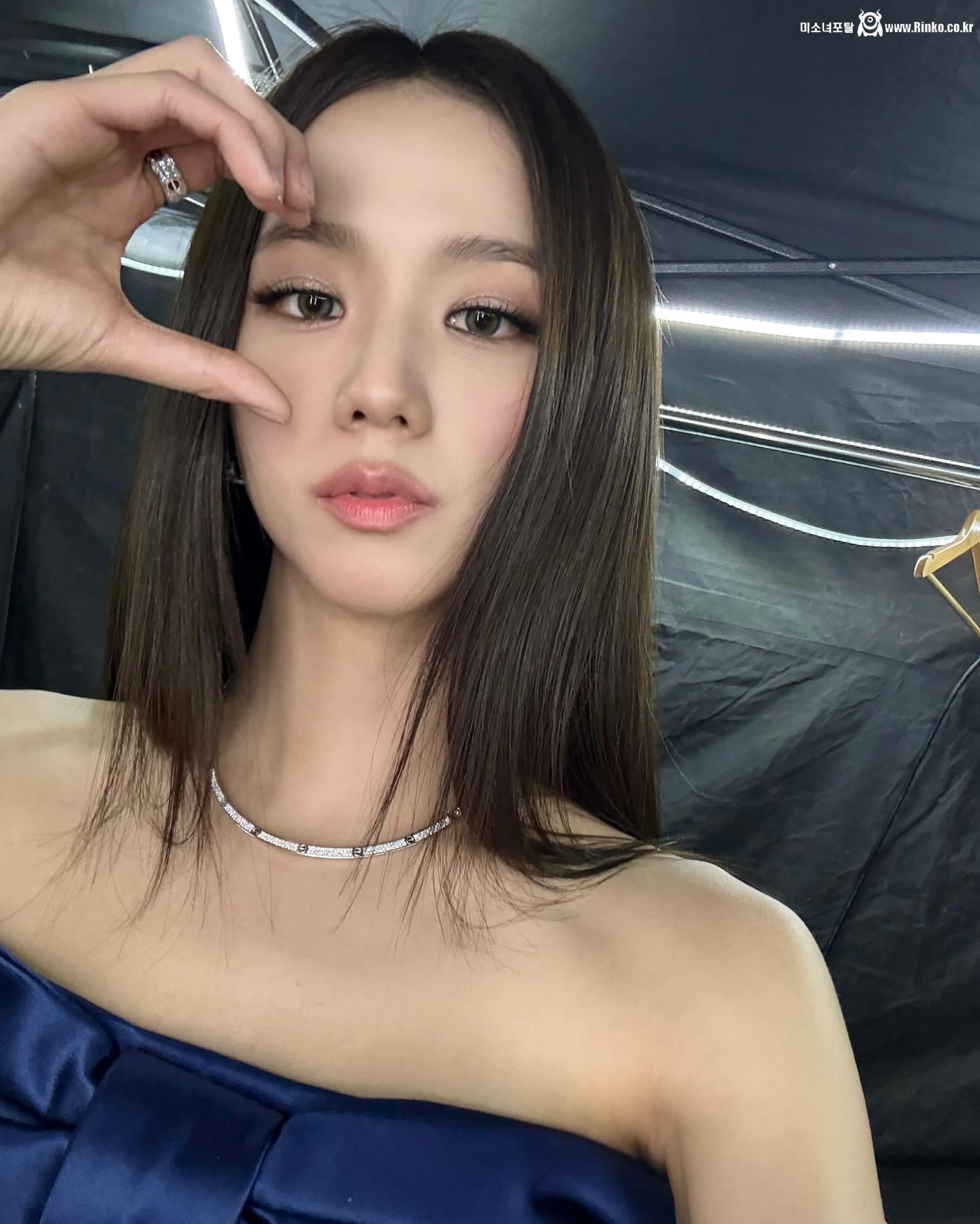 지수 인스타 한장_114721_1.jpg