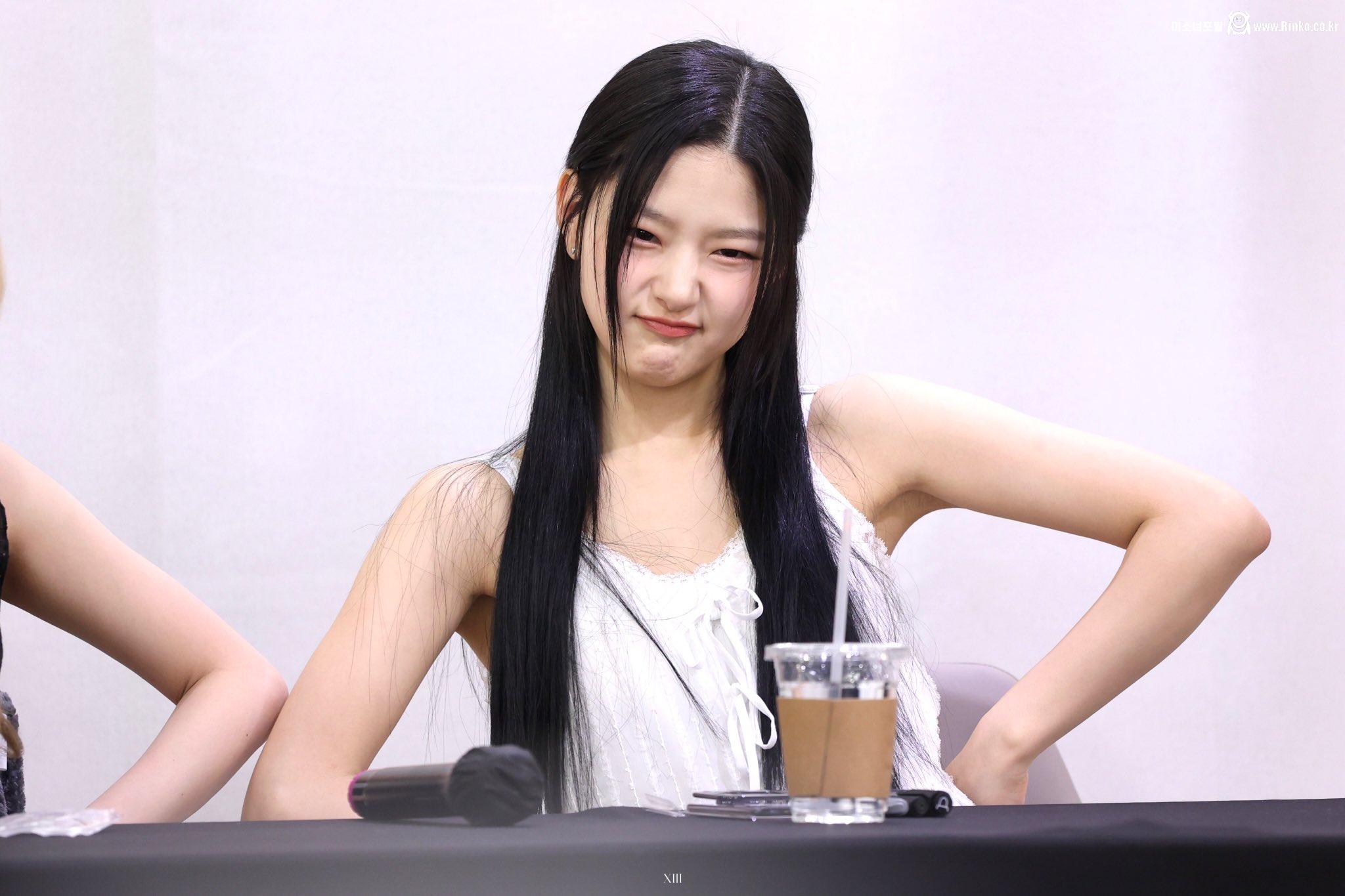 키스오브라이프 하늘_114780_1.jpg