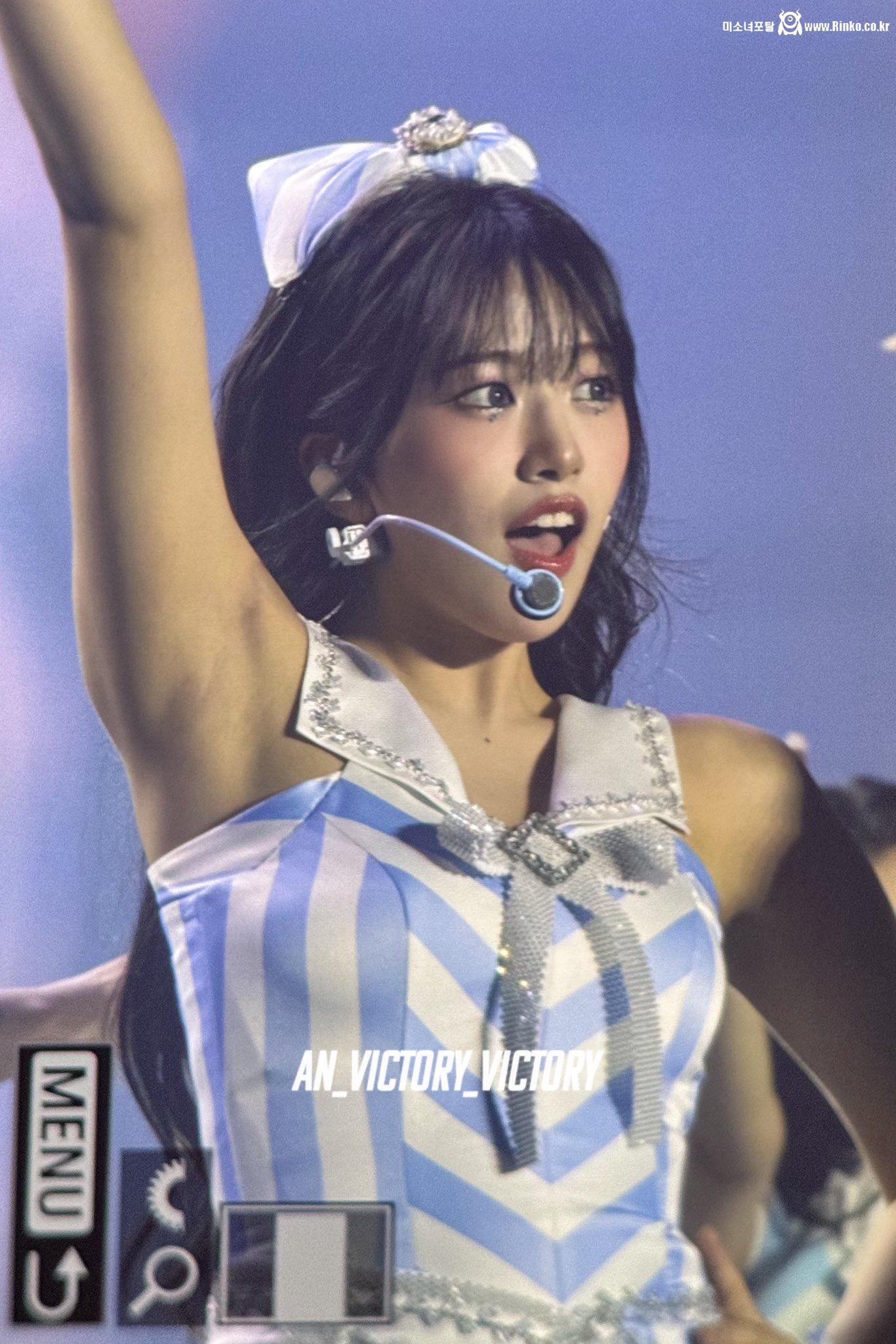 250406 안유진_114786_2.jpg