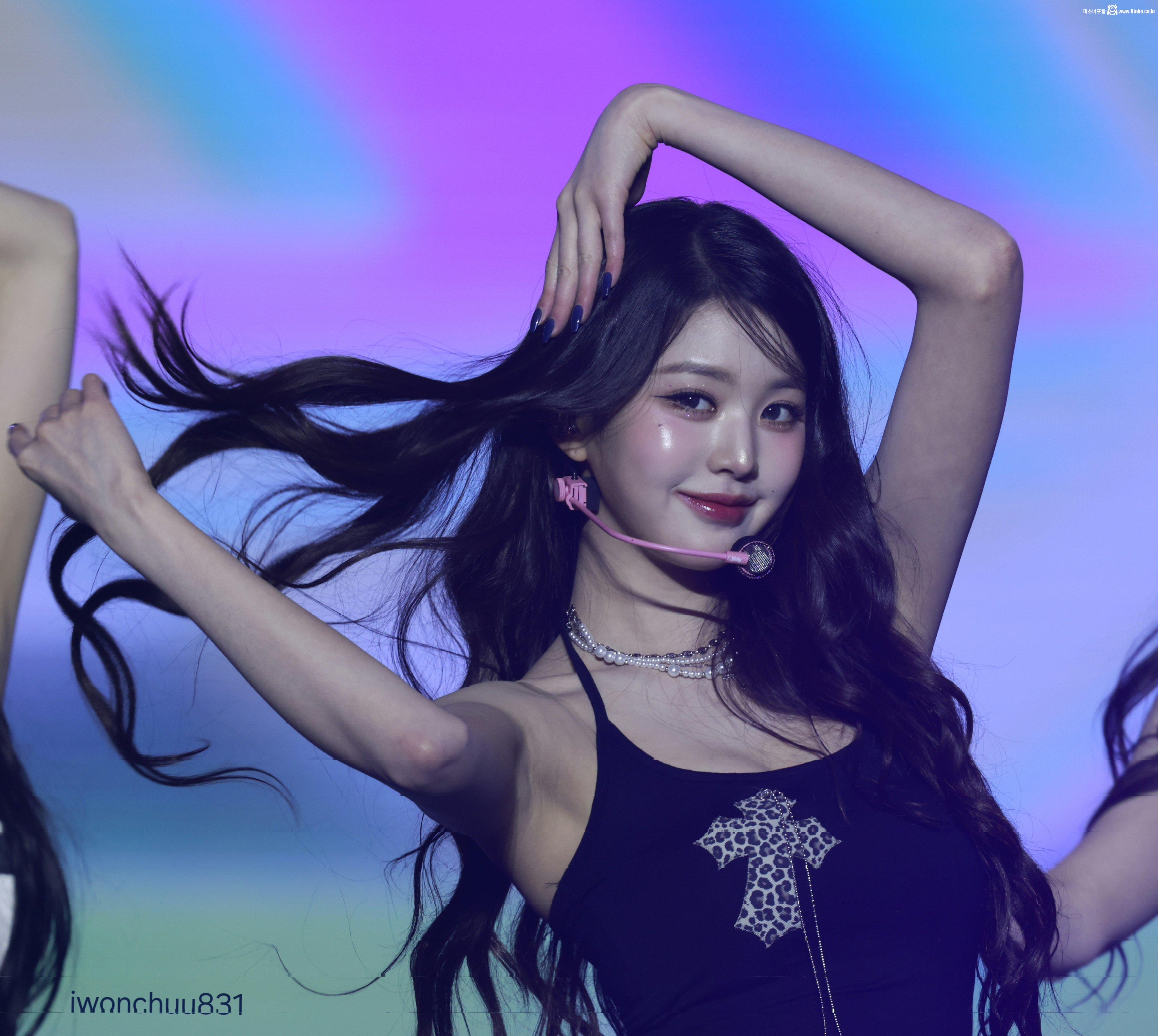 250405 장원영_114755_1.jpg