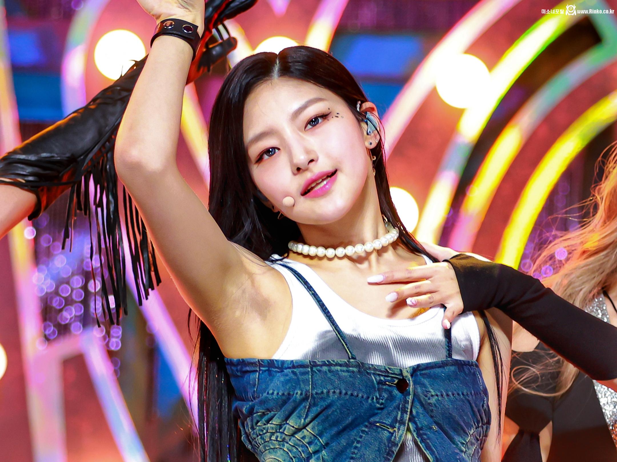 키스오브라이프 하늘_114783_1.jpg