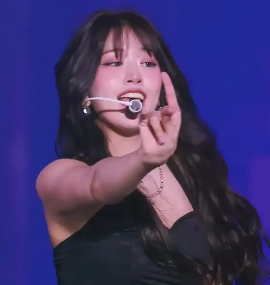 아이브 안유진 겨드랑이_114844_2.webp