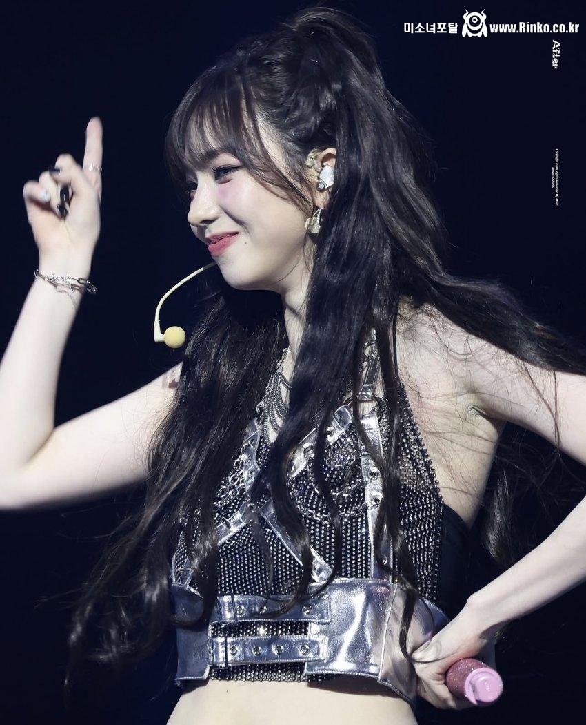 에스파 카리나 주름겨_114804_2.jpeg