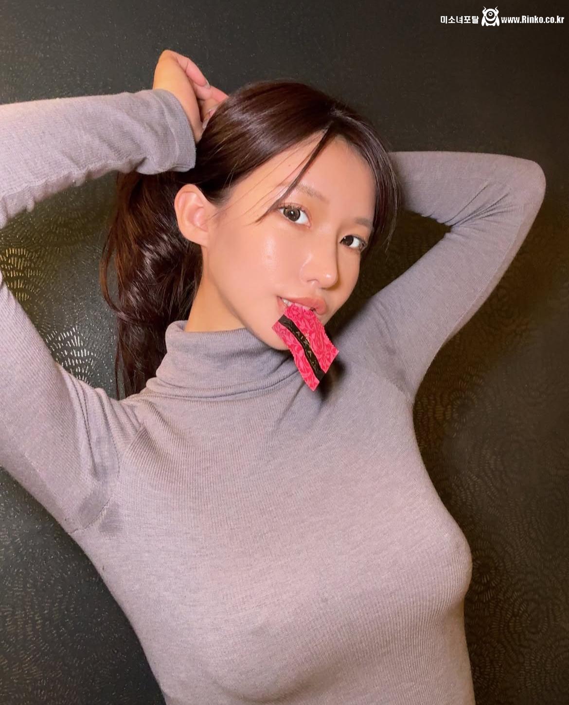 밑에 글 ’인스타줍‘ 유키나 누나 겨땀_114814_1.jpg