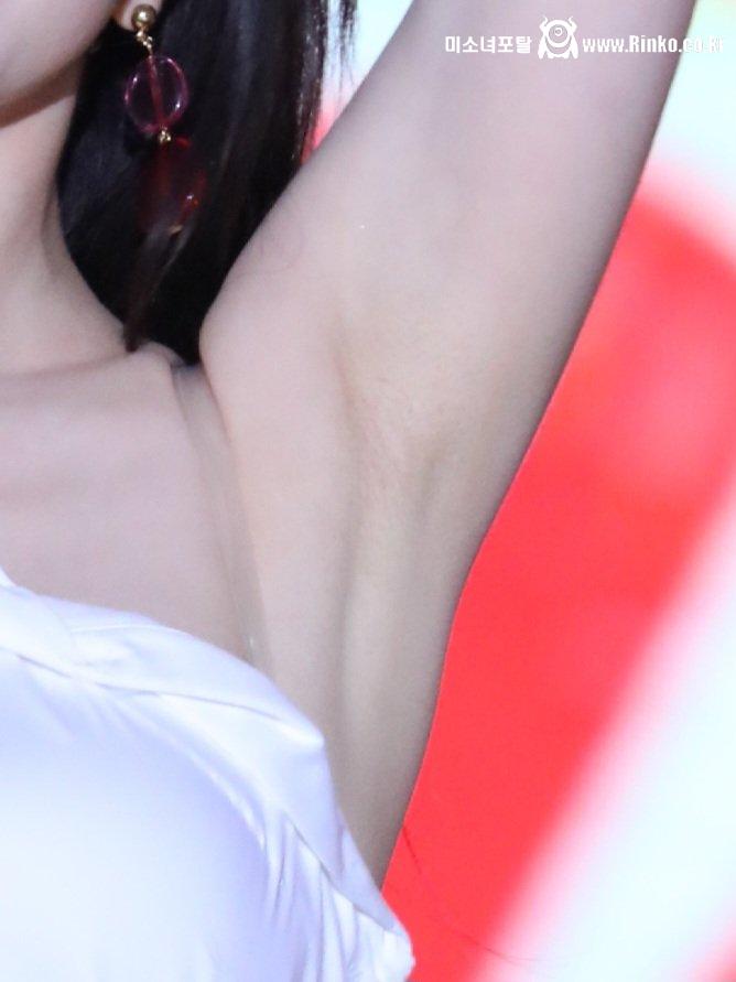 아이린 빽겨지 확대_114886_2.jpg