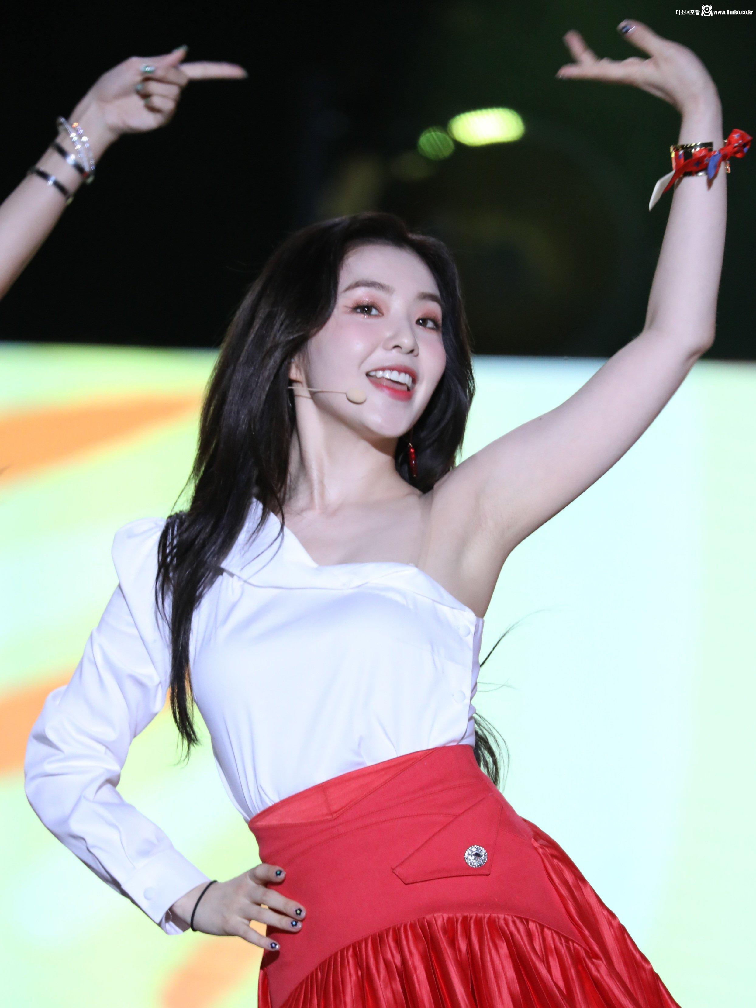 아이린 빽겨지 확대_114886_3.jpg