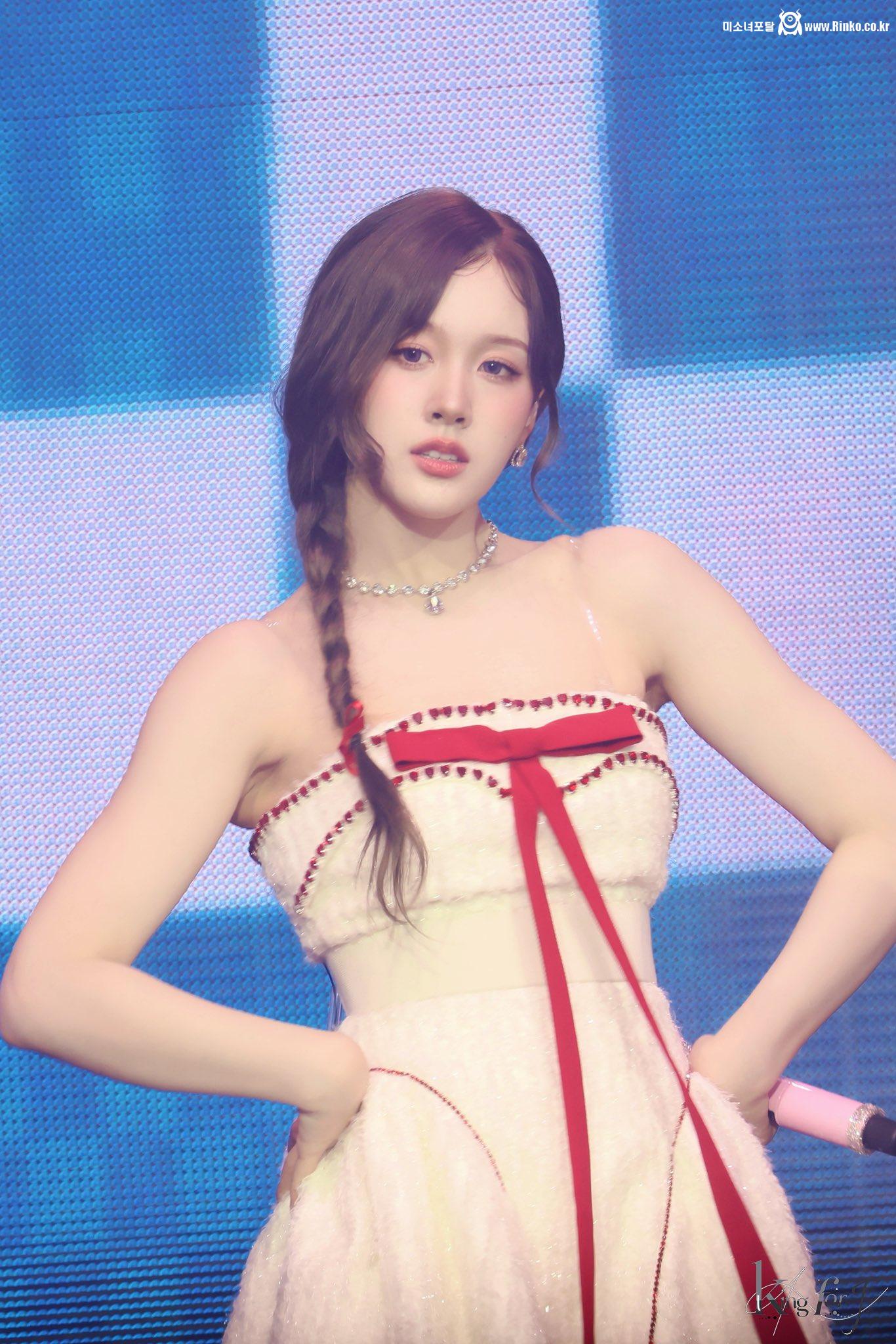 250412 스테이씨 세은 재이 아이사_115038_5.jpg