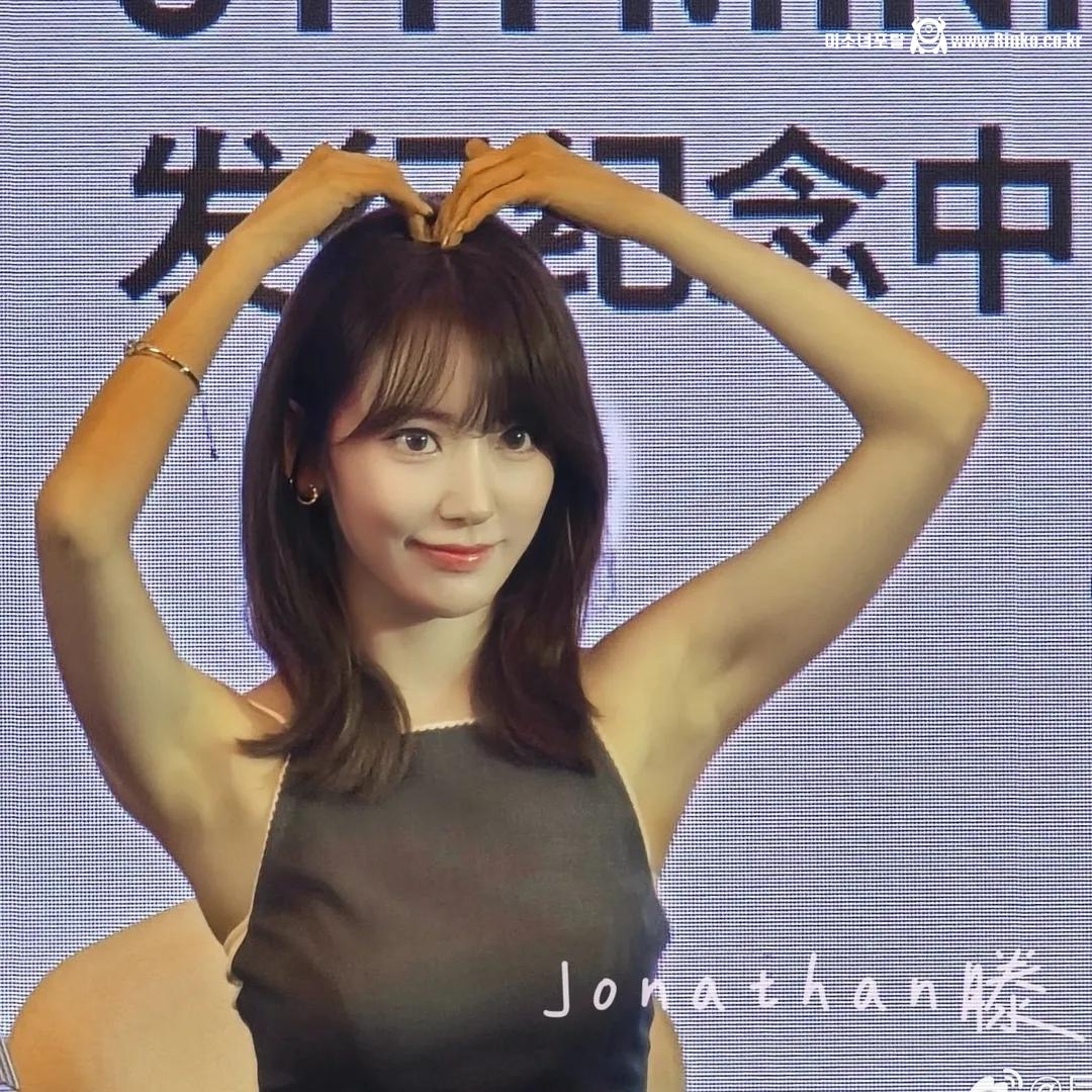 르세라핌 사쿠라 겨드랑이_115092_1.jpg