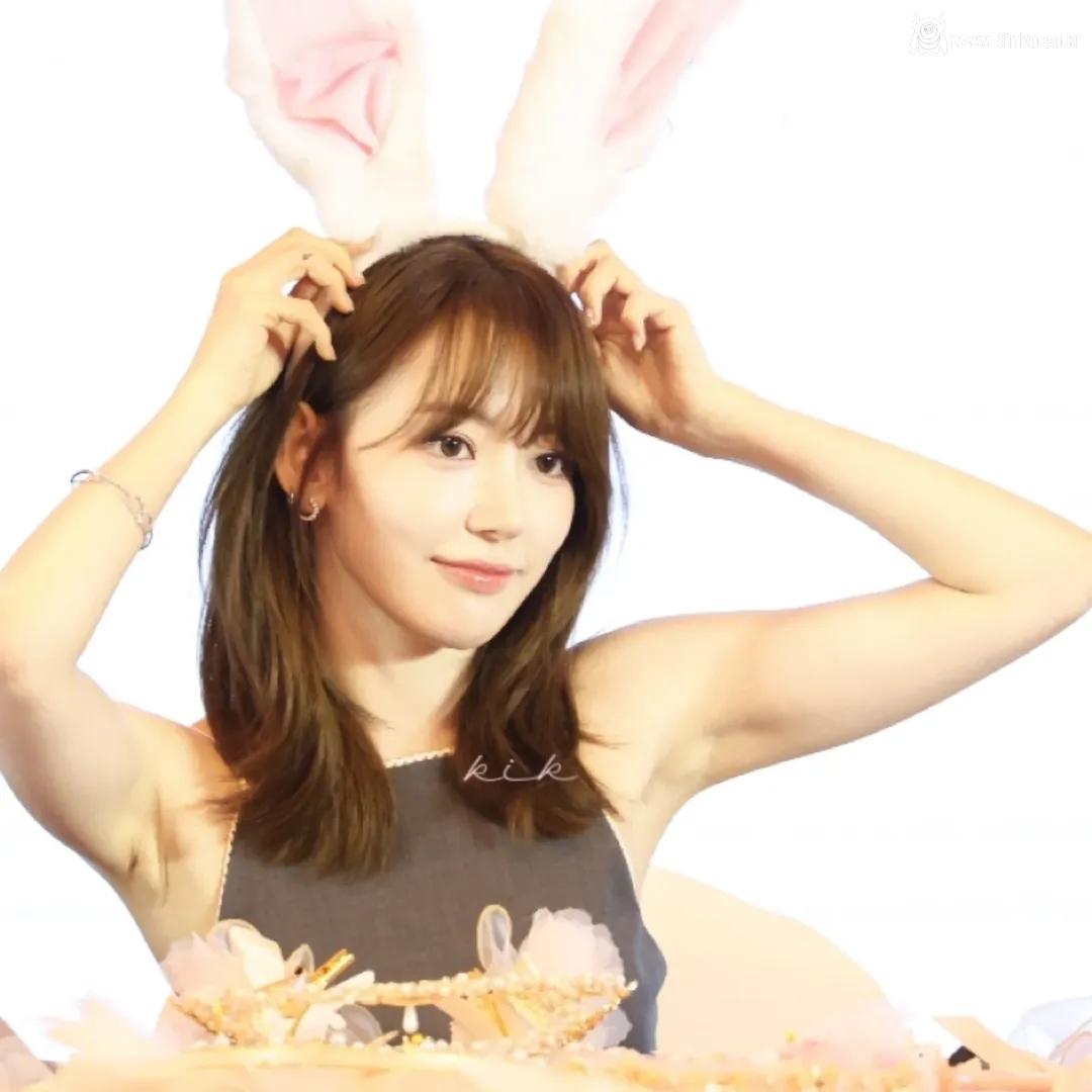 르세라핌 사쿠라 겨드랑이_115092_12.jpg