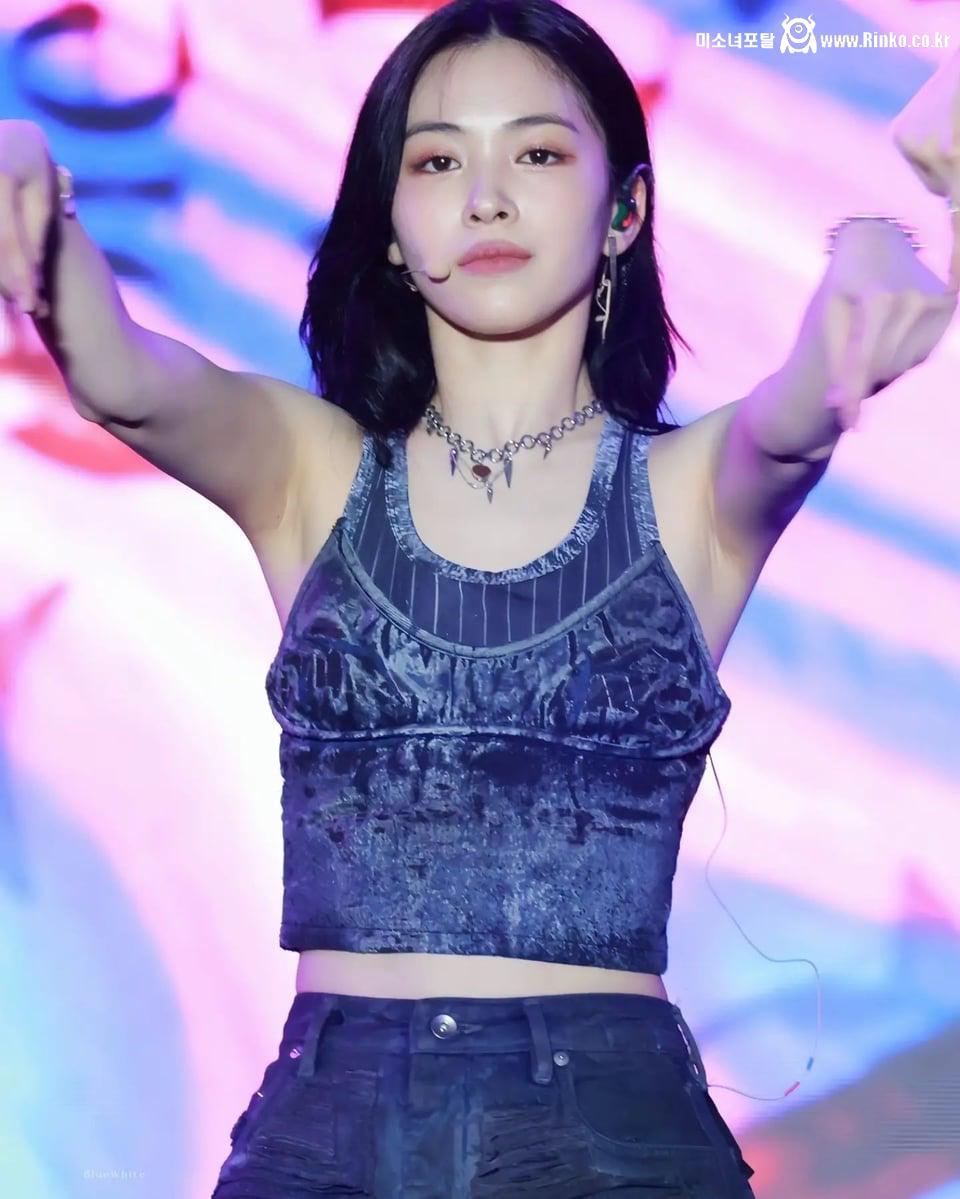 류진 생일기념_115238_38.jpg