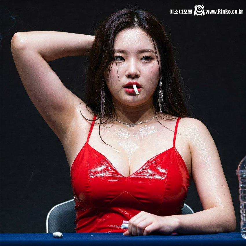 개인취향 잔뜩 담아 깎아본 ai 땀겨_115300_5.jpg