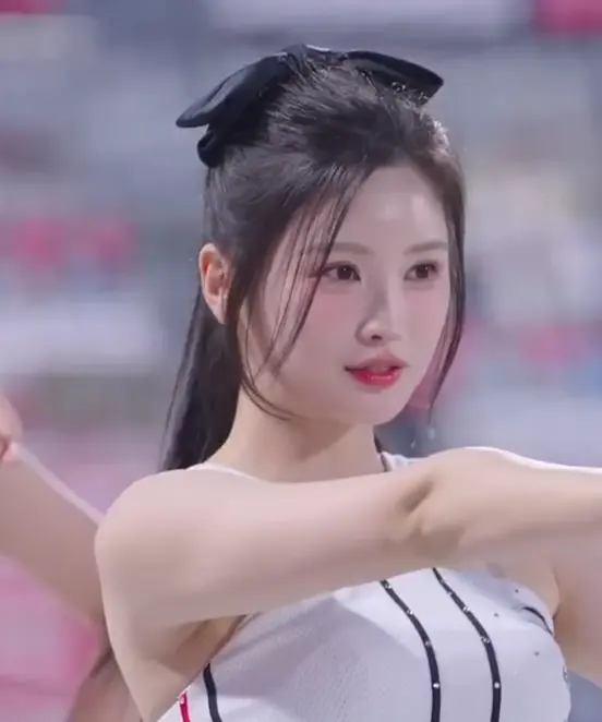 치어리더 김정원 겨드랑이_115321_1.webp