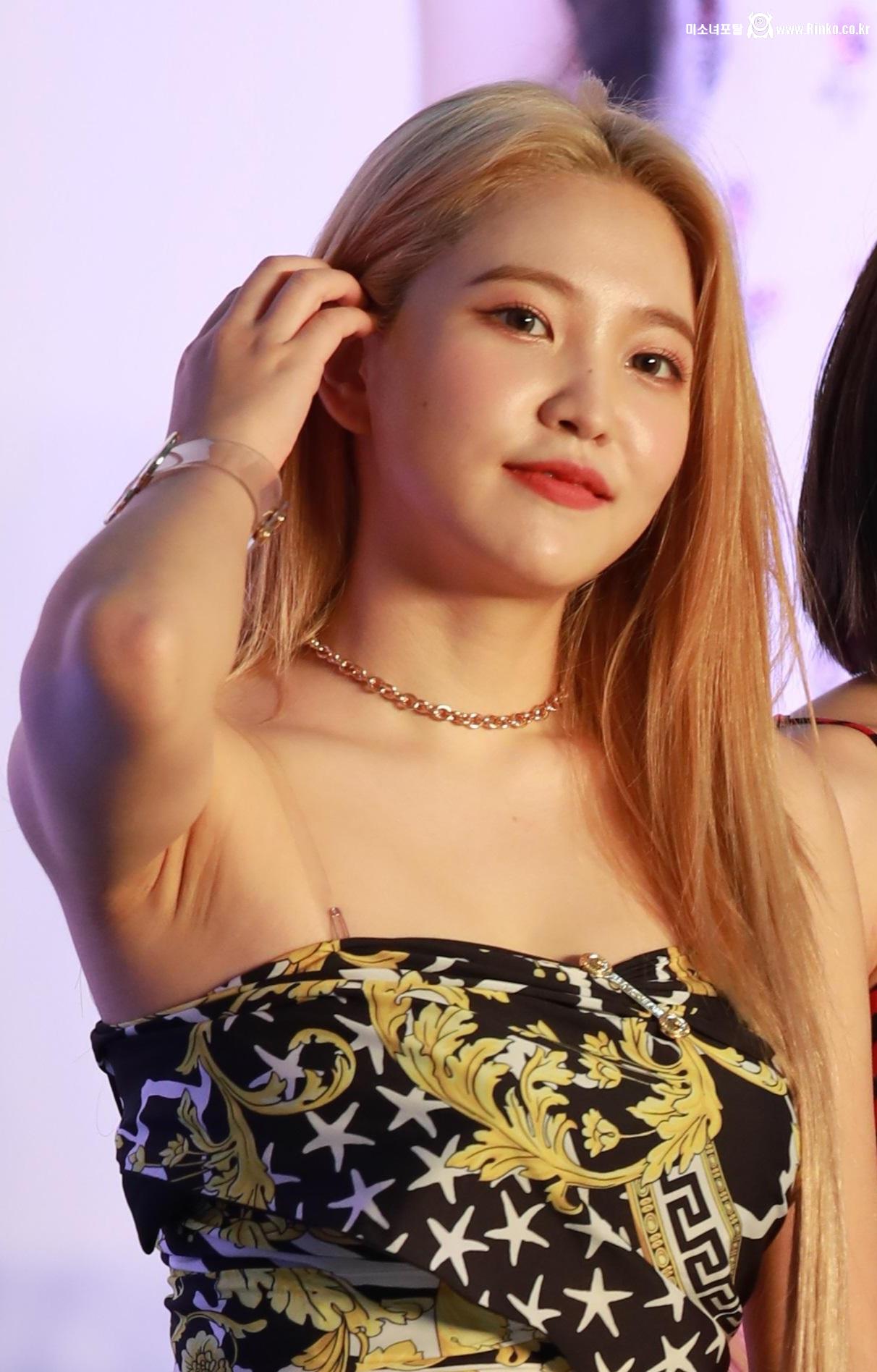 레드벨벳 예리 3단 확대 겨드랑이_115278_3.jpg