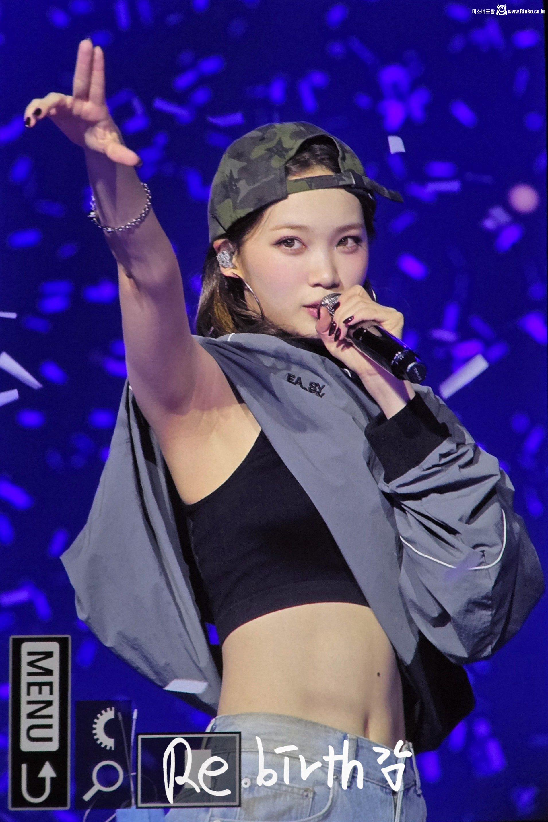 르세라핌 김채원 겨드랑이 (250419)_115390_1.jpg