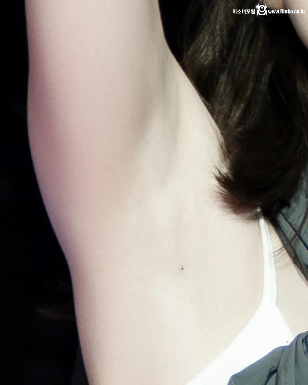 르세라핌 사쿠라 3단 확대 겨드랑이_115446_1.jpg