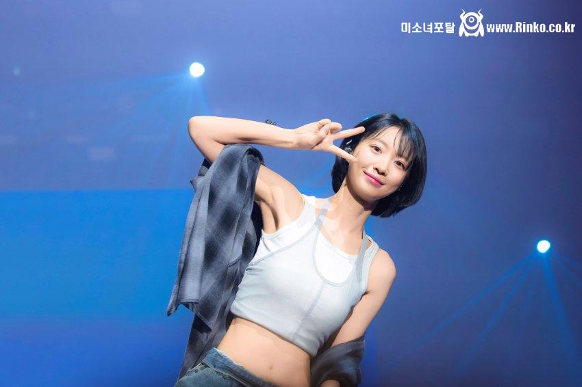 오마이걸 유빈, 유아_115450_1.jpg